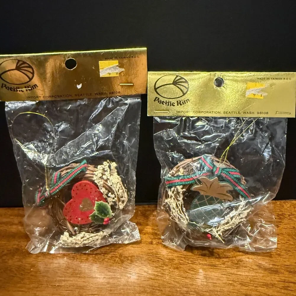 Vtg Pacific Rim Miniature Grapevine Wreath Ornaments Lot 2 Heart Pineapple NIP